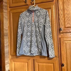 Columbia Quarter Zip - Size Medium